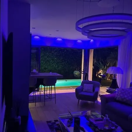 La Maison Du Sud , 3 Parentale - Piscine Privative A 10 Minutes Des Plages Semesterbostad *